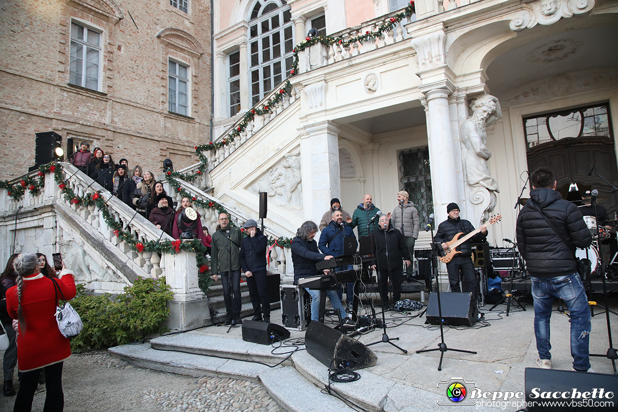 VBS_4264 -  Il Magico Paese di Natale 2024 - Spettacolo di Inaugurazione a Govone.jpg